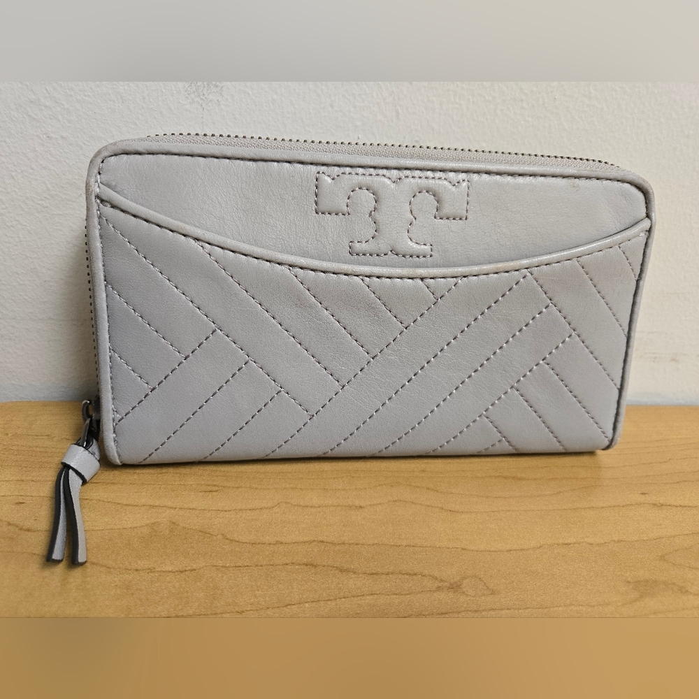 Gray Quilted Tory BURCH Women's Wallet